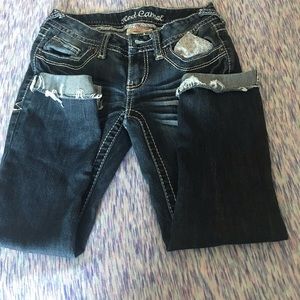 Red camel cropped pants